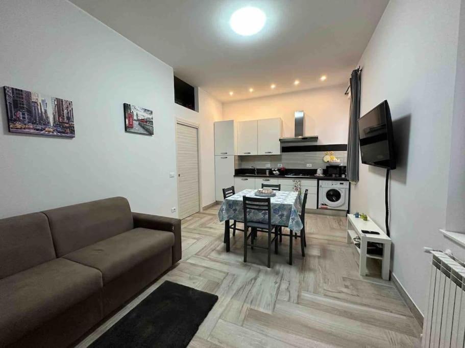 Appartamento Family Flat Near Metro A Roma